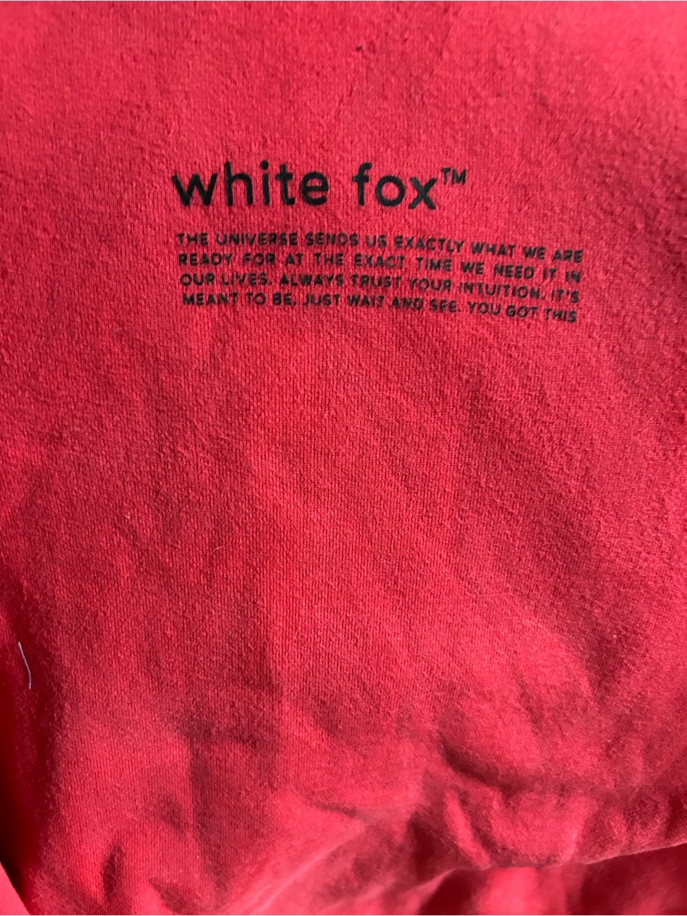 White Fox Women's Red Graphic pullover crewneck